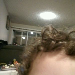 Meet your Posher, Lina